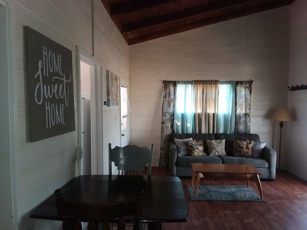 Imagen de la habitación del Hotel Hilltop Tavern and Inn. Foto 12