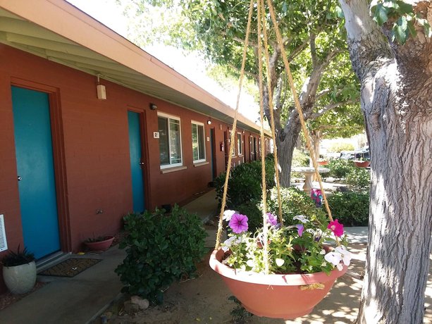 Imagen general del Hotel Hilltop Tavern and Inn. Foto 4