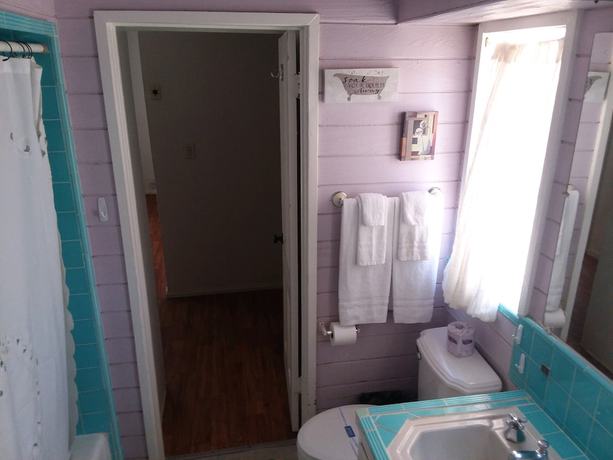 Imagen de la habitación del Hotel Hilltop Tavern and Inn. Foto 16
