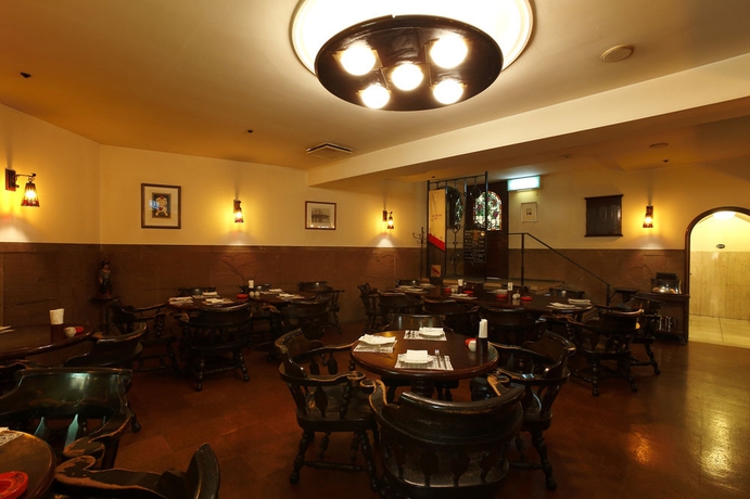 Imagen del bar/restaurante del Hotel Hilltop, Tokyo Ciudad. Foto 9
