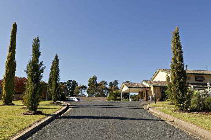 Imagen general del Hotel Hilltops Retreat Motor Inn, Young. Foto 3