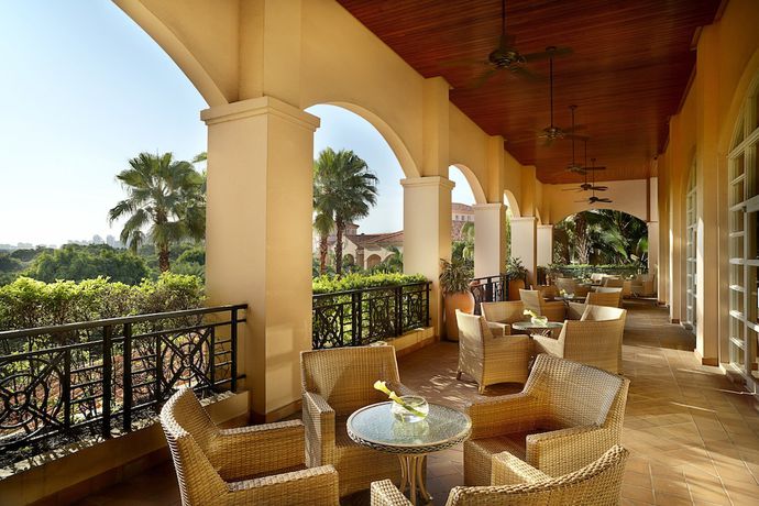 Imagen del bar/restaurante del Hotel Hillview Golf. Foto 6