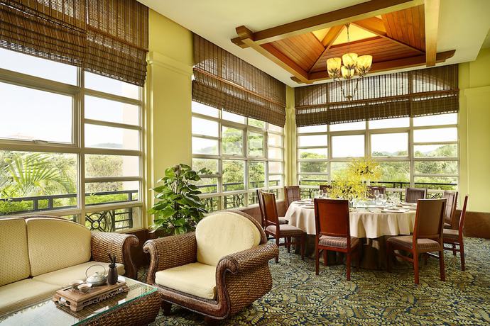 Imagen del bar/restaurante del Hotel Hillview Golf. Foto 8