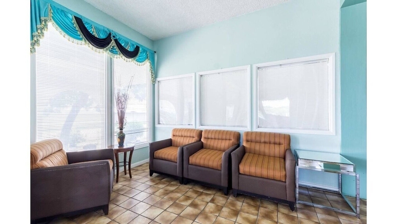 Imagen de los interiores del Hotel Hillview Inn. Foto 13