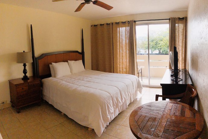Imagen de la habitación del Hotel Hilo Reeds Bay. Foto 17