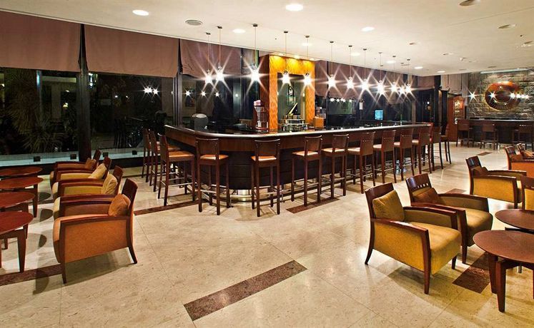 Imagen del bar/restaurante del Hotel Hilton Addis Ababa. Foto 1