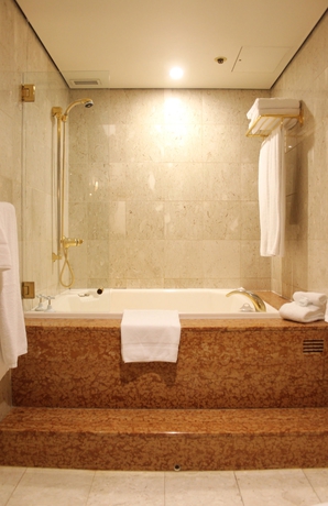 Imagen de la habitación del Hotel Hilton Adelaide. Foto 12