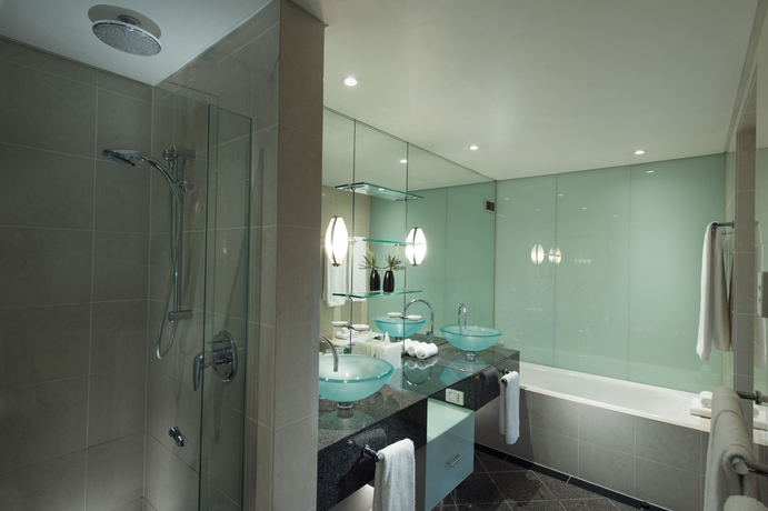 Imagen de la habitación del Hotel Hilton Adelaide. Foto 13