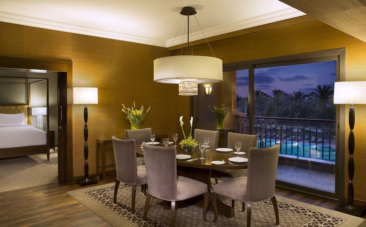 Imagen de la habitación del Hotel Hilton Alexandria King's Ranch. Foto 4