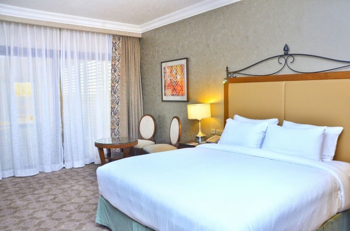 Imagen de la habitación del Hotel Hilton Alexandria King's Ranch. Foto 6