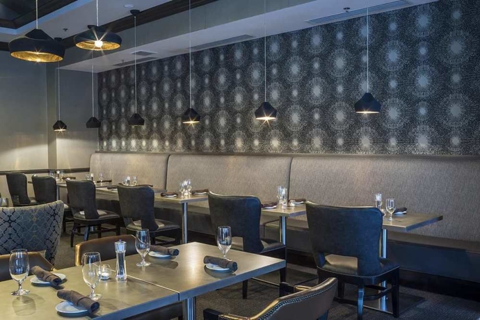 Imagen del bar/restaurante del Hotel Hilton Alexandria Old Town. Foto 5