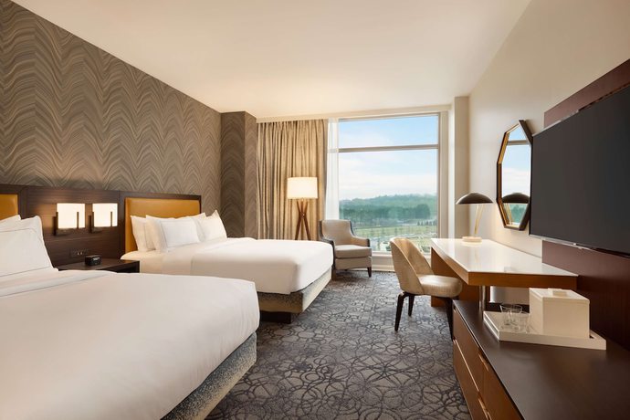 Imagen de la habitación del Hotel Hilton Alpharetta Atlanta. Foto 1