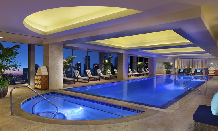 Imagen de la piscina del Hotel Hilton Americas-houston. Foto 15