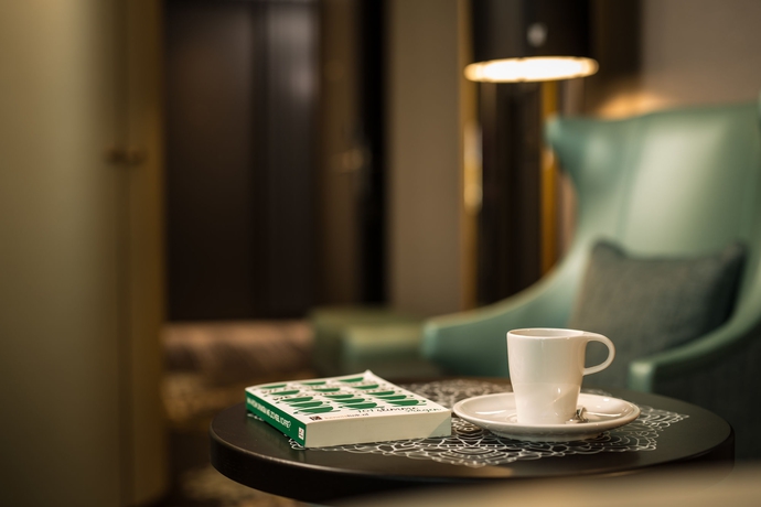 Imagen de los interiores del Hotel Hilton Amsterdam Airport Schiphol. Foto 12