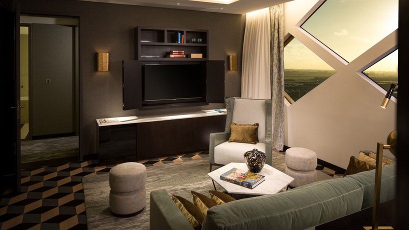 Imagen de los interiores del Hotel Hilton Amsterdam Airport Schiphol. Foto 14