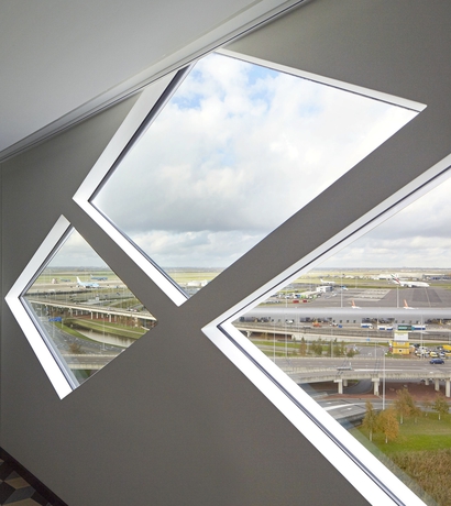 Imagen de la habitación del Hotel Hilton Amsterdam Airport Schiphol. Foto 8