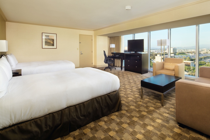Imagen de la habitación del Hotel Hilton Anaheim. Foto 6