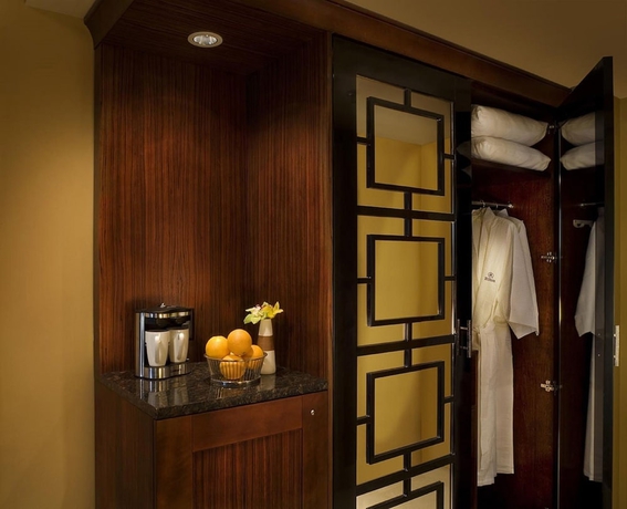 Imagen de la habitación del Hotel Hilton Anatole. Foto 5