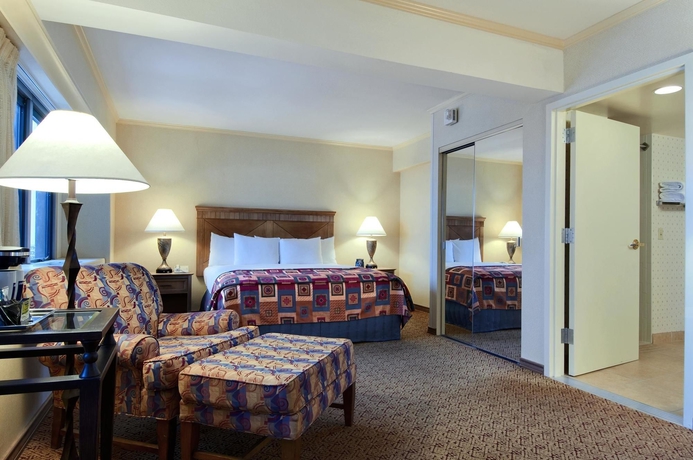 Imagen de la habitación del Hotel Hilton Anchorage. Foto 5