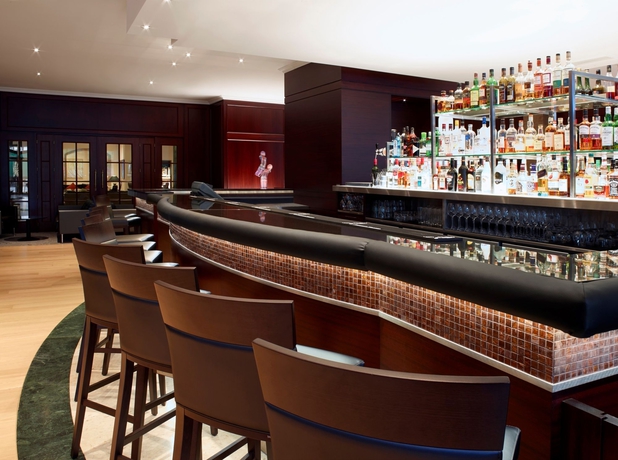 Imagen del bar/restaurante del Hotel Hilton Antwerp Old Town. Foto 5