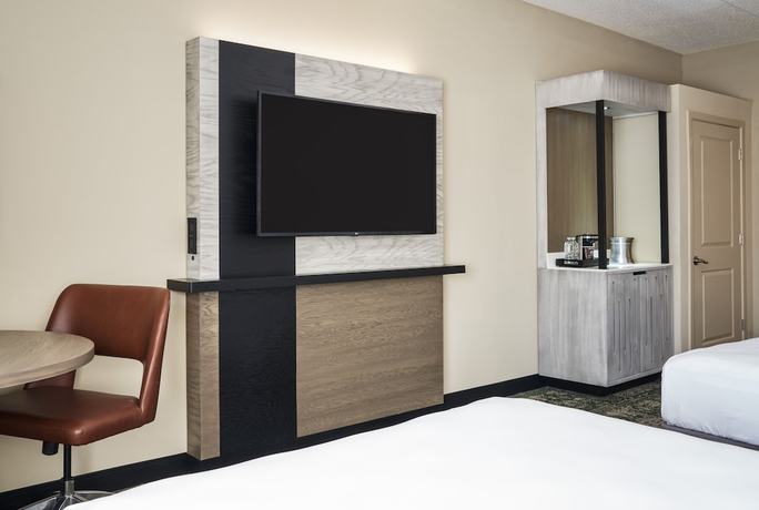 Imagen de la habitación del Hotel Hilton Appleton Paper Valley. Foto 8