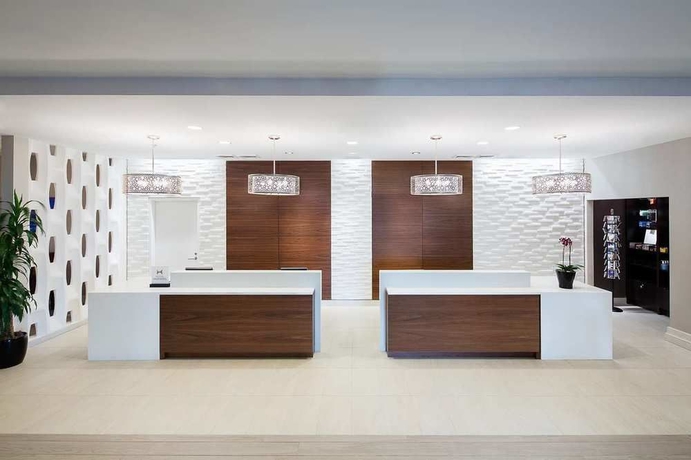 Imagen de los interiores del Hotel Hilton Arlington National Landing. Foto 11