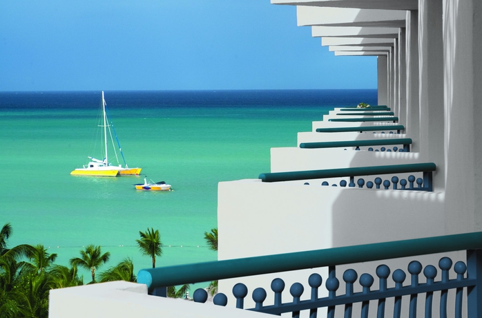 Imagen de los exteriores del Hotel Hilton Aruba Caribbean Resort and Casino. Foto 7