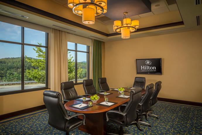 Imagen de los interiores del Hotel Hilton Asheville Biltmore Park. Foto 8