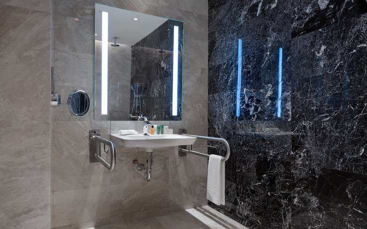 Imagen de la habitación del Hotel Hilton Astana. Foto 3