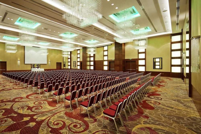 Imagen de los interiores del Hotel Hilton Baku. Foto 8