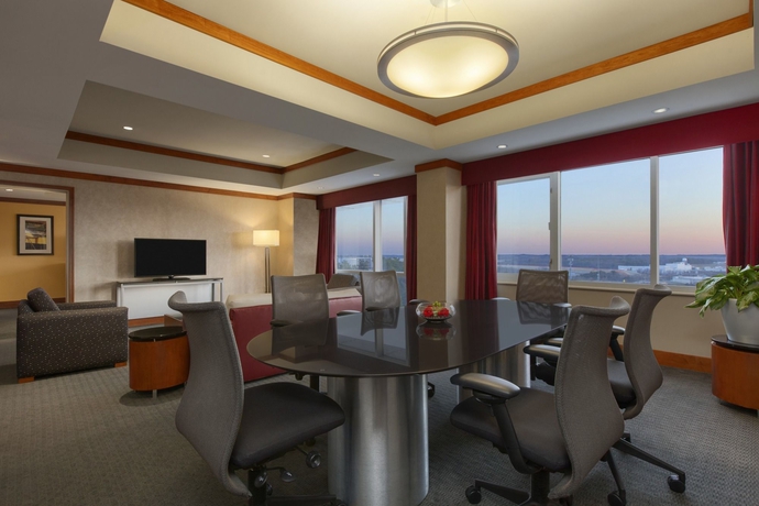 Imagen de la habitación del Hotel Hilton Baltimore Bwi Airport. Foto 7