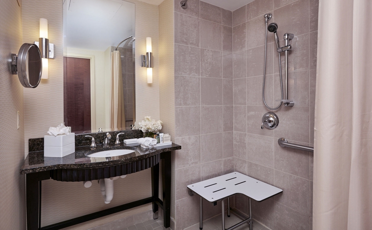 Imagen de la habitación del Hotel Hilton Baltimore Inner Harbor. Foto 3