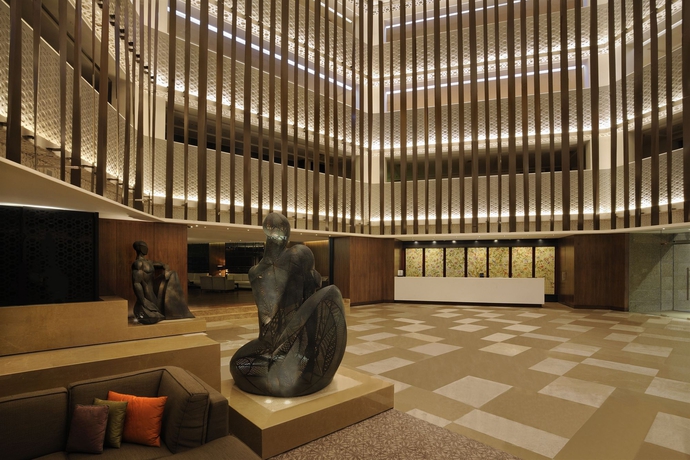 Imagen de los interiores del Hotel Hilton Bangalore Embassy Golflinks. Foto 12