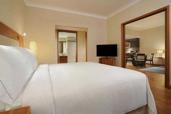 Imagen de la habitación del Hotel Hilton Bangalore Embassy Golflinks. Foto 10