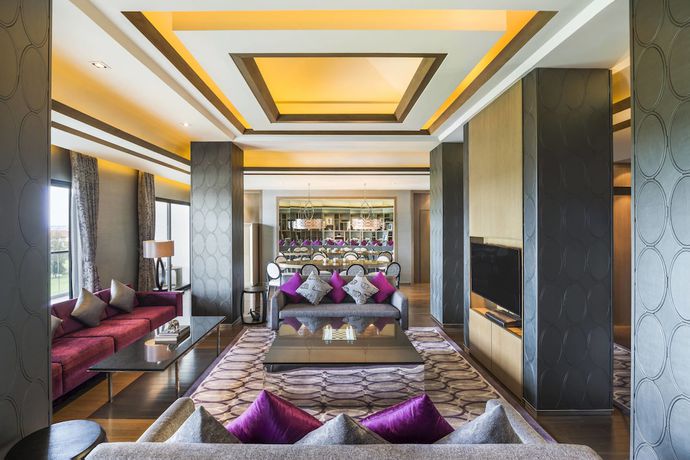 Imagen de la habitación del Hotel Hilton Bangkok Suvarnabhumi Golf Resort & Spa. Foto 5