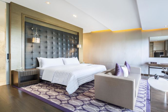 Imagen de la habitación del Hotel Hilton Bangkok Suvarnabhumi Golf Resort & Spa. Foto 6