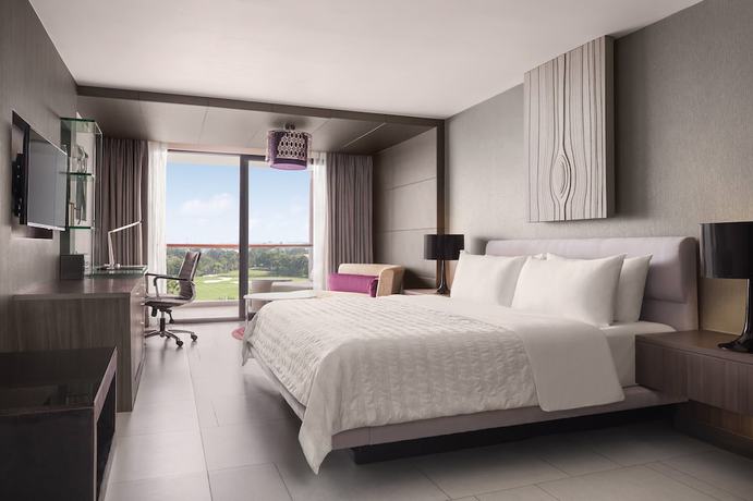 Imagen de la habitación del Hotel Hilton Bangkok Suvarnabhumi Golf Resort & Spa. Foto 7