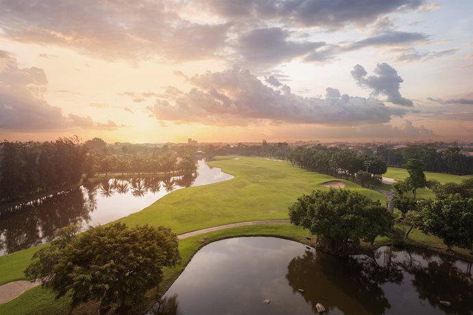 Imagen de la habitación del Hotel Hilton Bangkok Suvarnabhumi Golf Resort & Spa. Foto 12