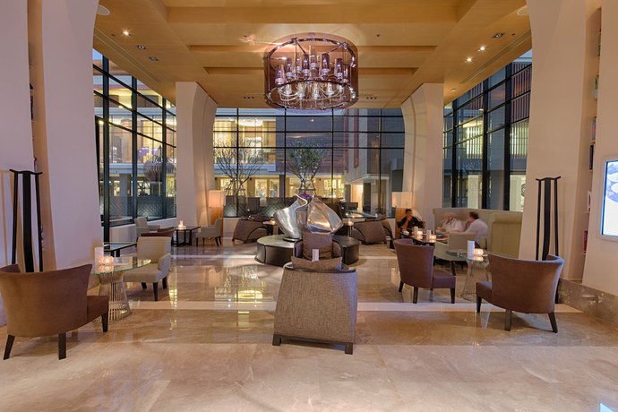 Imagen de los interiores del Hotel Hilton Bangkok Suvarnabhumi Golf Resort & Spa. Foto 19