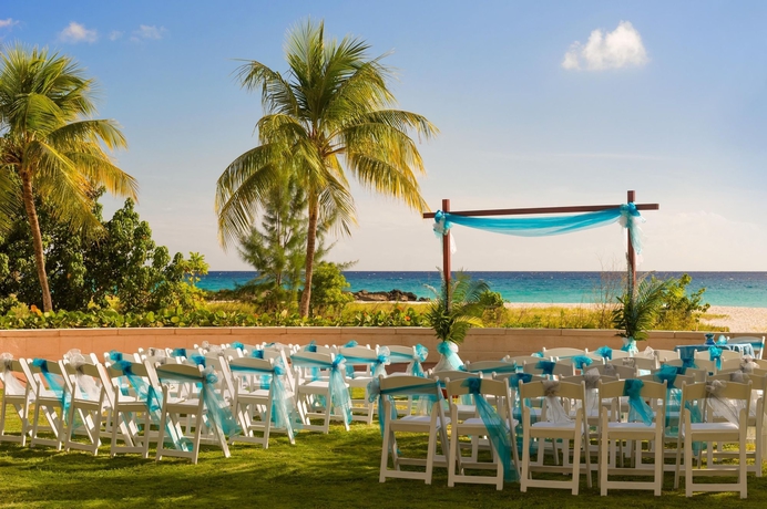 Imagen de los exteriores del Hotel Hilton Barbados Resort. Foto 5