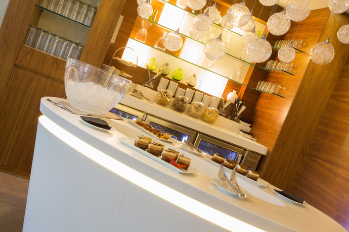 Imagen del bar/restaurante del Hotel Hilton Barcelona. Foto 7