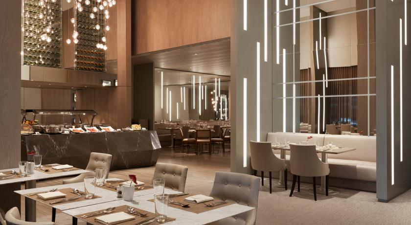 Imagen del bar/restaurante del Hotel Hilton Barra Rio De Janeiro. Foto 2