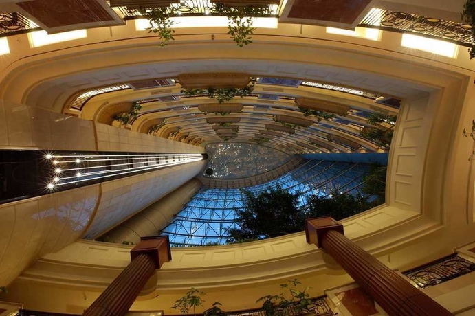 Imagen de los interiores del Hotel Hilton Beirut Metropolitan Palace. Foto 16