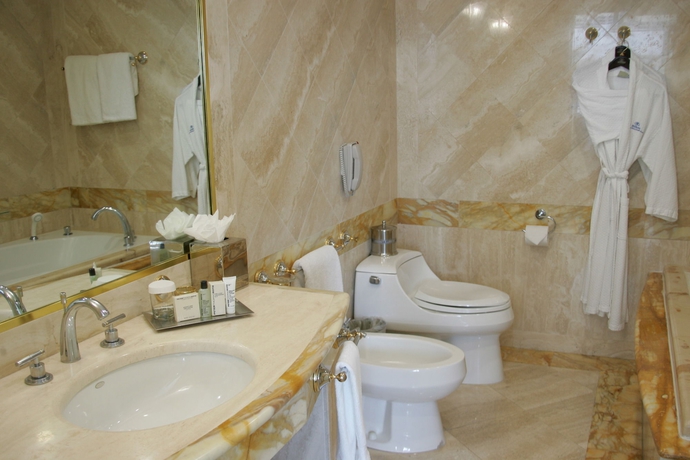 Imagen de la habitación del Hotel Hilton Bentley Miami/south Beach. Foto 6