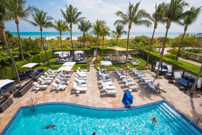 Imagen de la piscina del Hotel Hilton Bentley Miami/south Beach. Foto 16