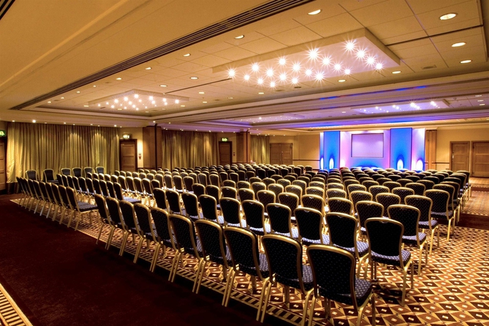 Imagen de los interiores del Hotel Hilton Birmingham Metropole. Foto 16