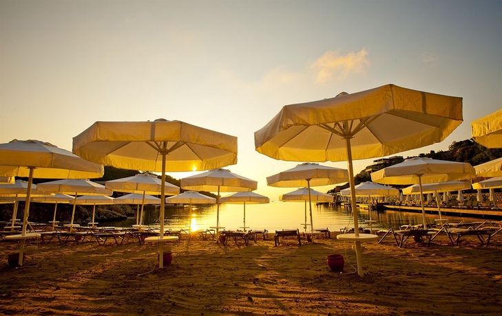 Imagen de los exteriores del Hotel Hilton Bodrum Turkbuku Resort & Spa. Foto 5