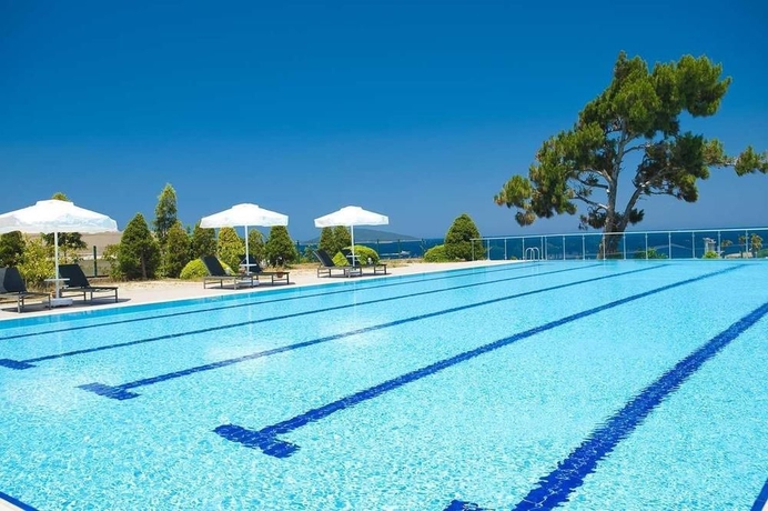 Imagen de la piscina del Hotel Hilton Bodrum Turkbuku Resort & Spa. Foto 13