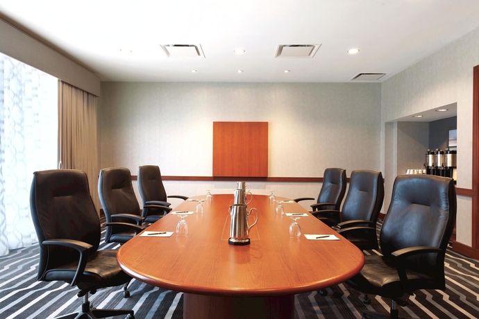 Imagen de los interiores del Hotel Hilton Boston Logan Airport. Foto 16