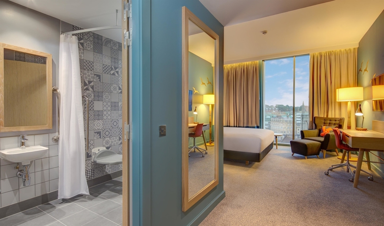 Imagen de la habitación del Hotel Hilton Bournemouth. Foto 6